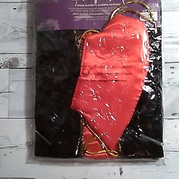 Lil Pretty Vanpiress toddler Halloween 🎃 costume - Picture 2 of 4